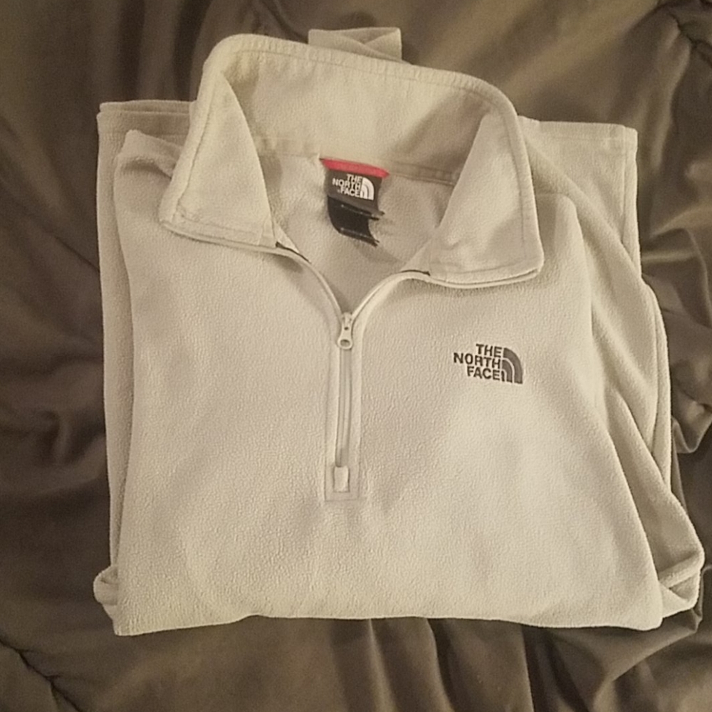 North Face off-white fleece pullover - Picture 7 of 7